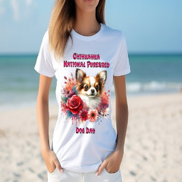 Camiseta Floral Chihuahua A Petite Canine Blooms