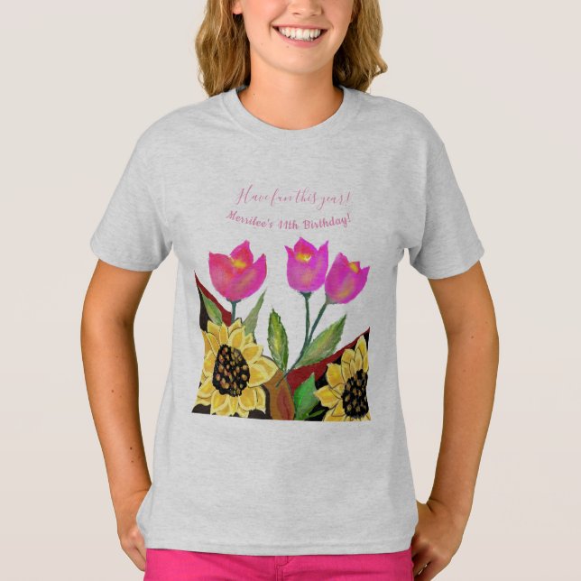 Camiseta Flores Coloridas Tulipas Rosa E Girassóis Amarelos (Frente)