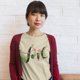 Camiseta Flores de Amor Desenhadas à Mão