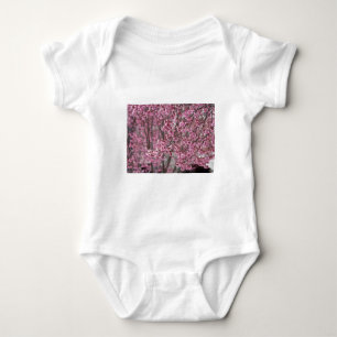 Camiseta Flores de Cerejeira Sakura Cor-de-Rosa Fluindo