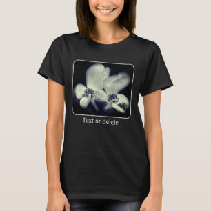 Camiseta Flores de Dogwood em Preto e Branco