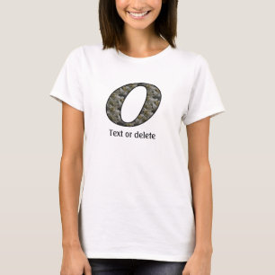 Camiseta Flores de Hortênsia com Inicial de Monograma O Per