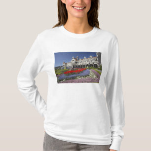 Camiseta Flores de Primavera e Estação de Trem Histórica,