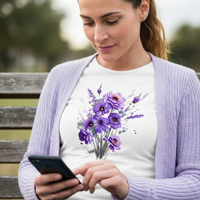 Camiseta Flores roxas (Criador carregado)
