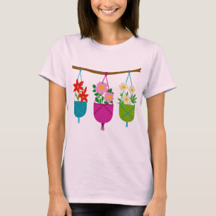 Camiseta flores silvestres em planadores vibrantes