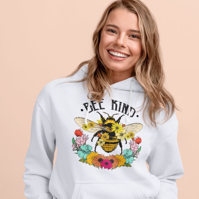 Camiseta Flores Silvestres Gráficas Casuais Bee Kind  (Criador carregado)