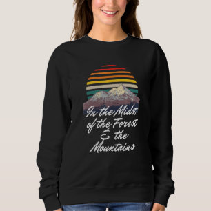 Camiseta Floresta do Acampamento Hiker, nas Montanhas, subi