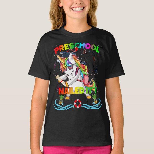 Camiseta Flosing Unicorn - Diploma do Boné de formatura da  (Frente)