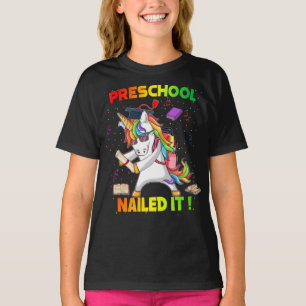 Camiseta Flosing Unicorn - Diploma do Boné de formatura da 