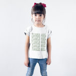 Camiseta Flower Girl Gift Sage Green Matting Festa de Noiva<br><div class="desc">Procurando o presente perfeito para sua florista? Não olhe mais que esta camisa verde da flor de casamento. Este na moda de topo faz com que ela se sinta especial na sua próxima cerimônia de casamento ou festa. Não só é uma forma excelente de mostrar seu apreço, como também é...</div>