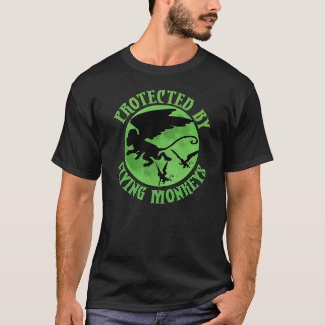 Camiseta Flying Monkey Witch Gift Protected by Flying Monke (Frente)