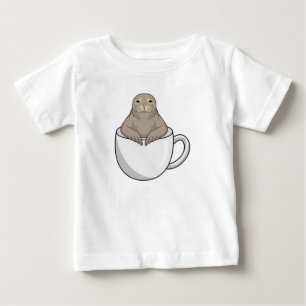 Camiseta Foco com copo de café