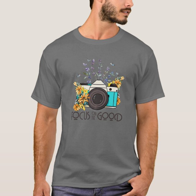 Camiseta Foco Na Boa Câmera Floral Fotografia Positi (Frente)