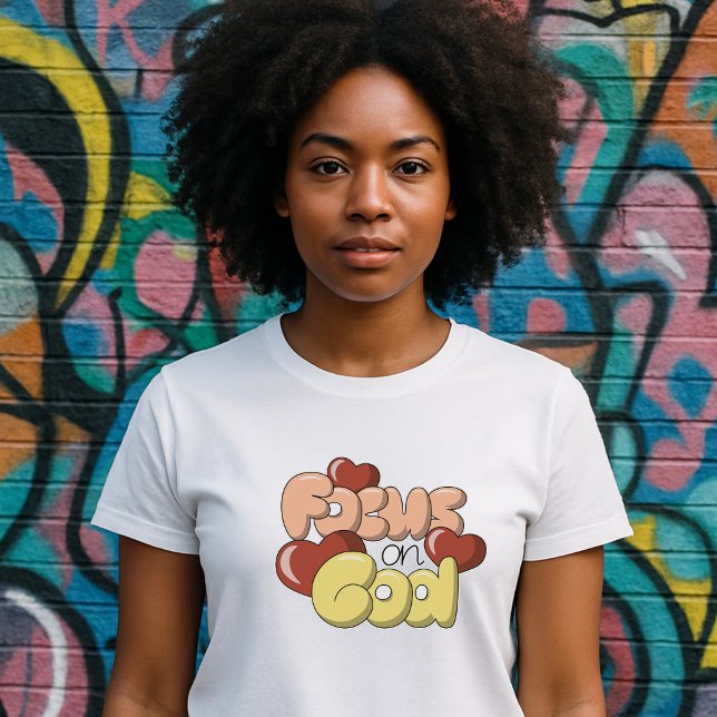 Camiseta Foco Retro em Deus - Corações (Criador carregado)