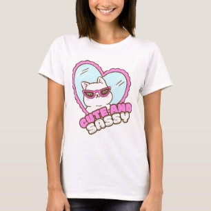 Camiseta Fofa Com Um Lado de Sassy   Gato Rosa Engraçado e 