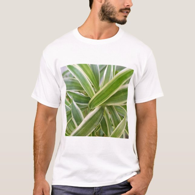 Camiseta Folha Floral Verde e Branco Forma Botânica (Frente)