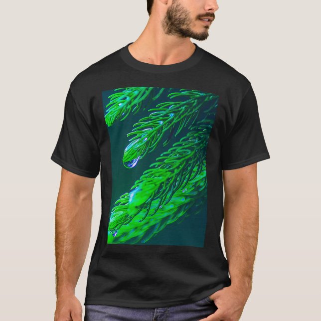 Camiseta Folhas Verdes Frescas Com Gotas De Água - Pinho (Frente)