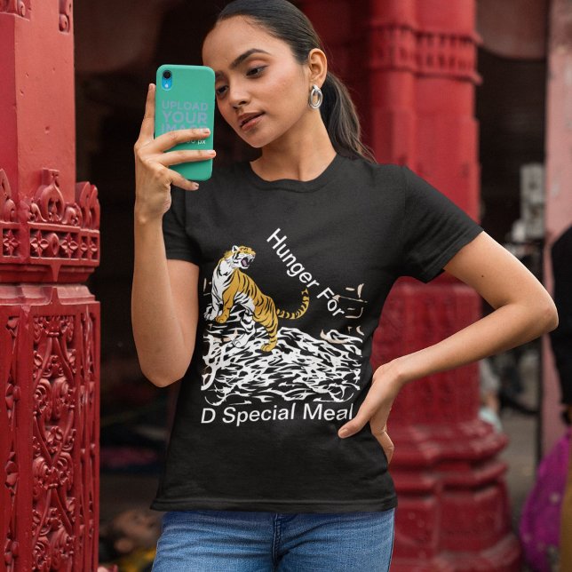 Camiseta Fome De Tigre Para A Refeição Especial Em Mulheres (Criador carregado)