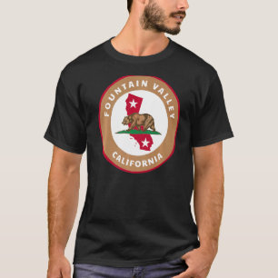 Camiseta Fonte Valley California CA Flag e Bear Crachá