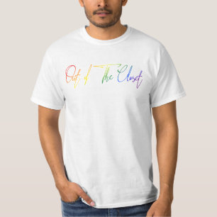 Camiseta Fora da escrita da bandeira do arco-íris do