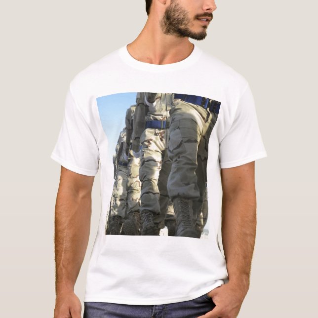 Camiseta Força aérea iraquiana recruta marcha (Frente)