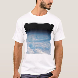 Camiseta Formação Circular De Nuvens Sobre O Oceano Pacífic
