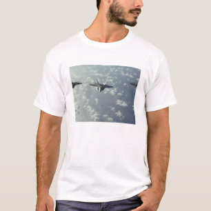 Camiseta Formação de três navios de Raptores F-22