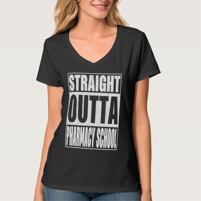 Camiseta Formado Fora da Faculdade de Farmácia Graduação (Frente)