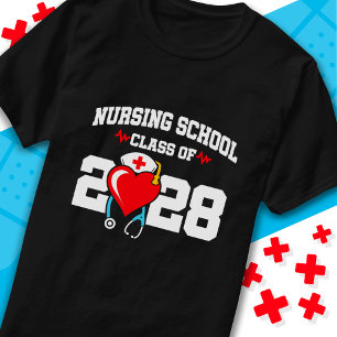 Camiseta Formando de Enfermagem na Escola 2028 Formatação d