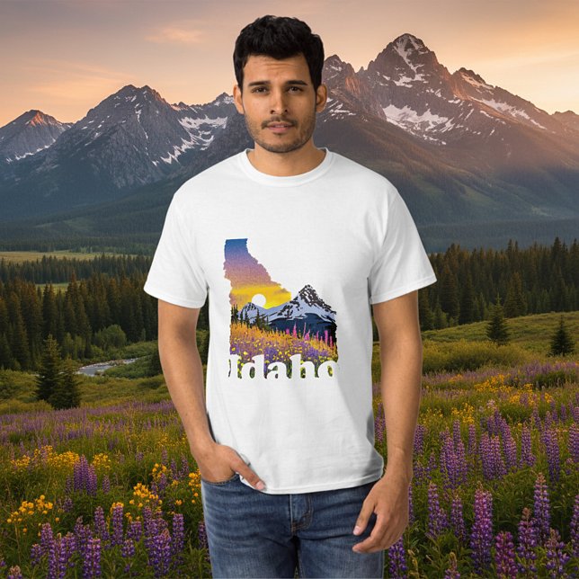 Camiseta Formato de Idaho com montanha e flores silvestres (Criador carregado)