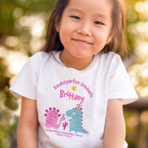 Formatura de Menina no Jardim de Infância Dinossau