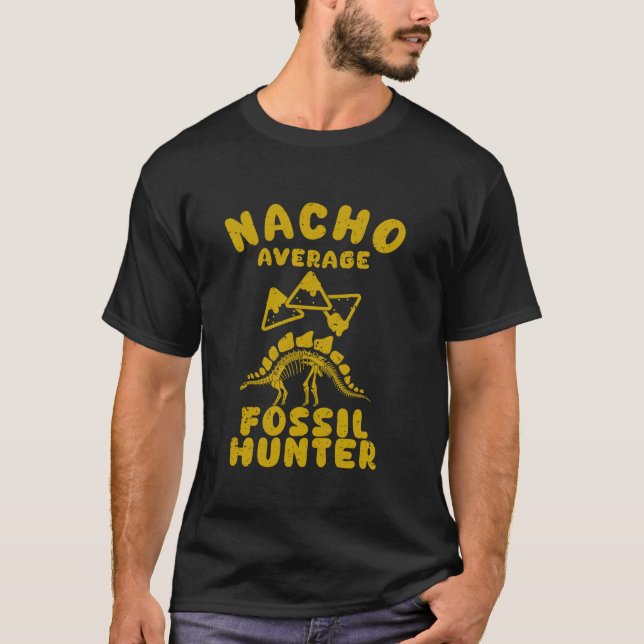 Camiseta fóssil caçador divertido fóssil caça nacho médio (Frente)