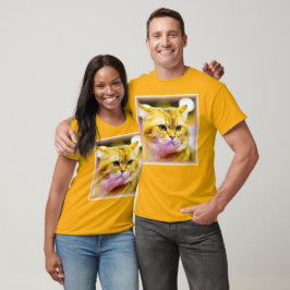 Camiseta Foto bonita de um gato bonito. Compre agora