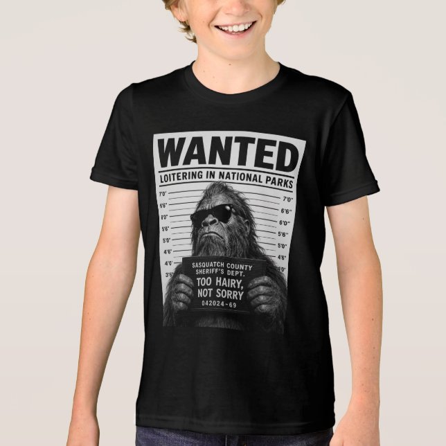 Camiseta Foto de Bigfoot na Cadeia (Frente)