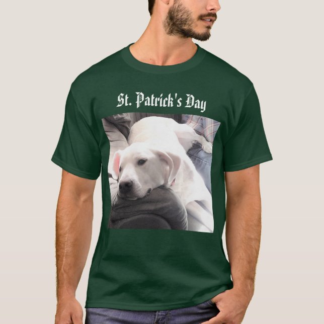 Camiseta Foto de Cachorro Branco Cachorro Cansado com Melho (Frente)