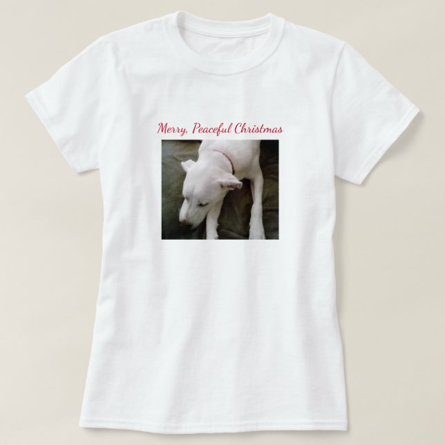 Camiseta Foto do Natal do Cachorro Branco Dormindo (Frente do Design)