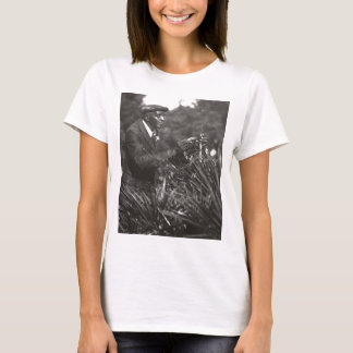 Camiseta Foto do trabalho de campo do escultor de George