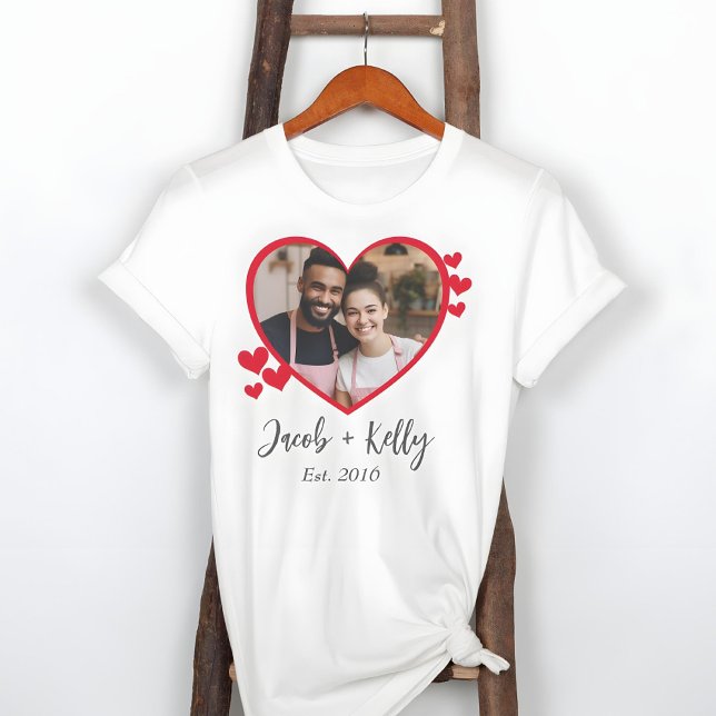 Camiseta Foto em forma de Casal de Casamento e Namorados (Front of  Wedding and Valentine Couple's Heart Shaped Photo Tri-Blend Shirt)