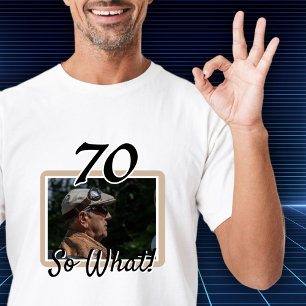 Camiseta Foto engraçada 70 de Aniversário Convidado de Honr