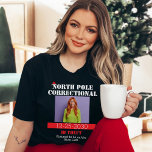 Camiseta Foto Engraçada Correspondente Natal da Família Paj<br><div class="desc">Adicione uma diversão festiva ao seu guarda-roupa de férias com nossa Imagem Engraçada Personalizada Correspondente à Camisa de Natal da Família Pajama Camisa de Mulher. Com um design colorido de cheio, esta camisa é perfeita para criar uma vibrante e alegre aparência de feriado. Com a opção de carregar sua própria...</div>