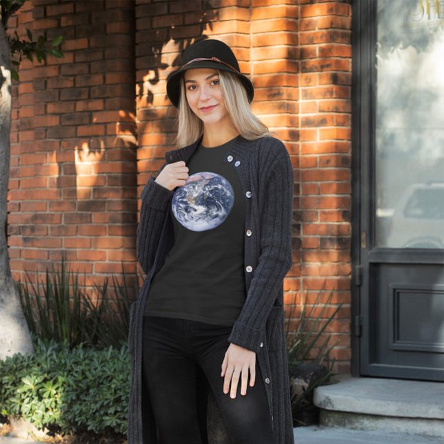 Camiseta Foto Espacial Antiga da Terra (Dark Tee for Her)