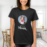 Camiseta Foto Personalizada De Cão De Pet Mãe Moderna Simpl<br><div class="desc">Cachorro mãe... Surpreenda sua mãe de cachorro favorita neste Dia de as mães, Natal ou aniversário dela com esta super fofinha camiseta personalizada de fotos. Personalize esta camisa da mãe do cachorro com as fotos favoritas do seu cachorro, e o nome. Esta camisa de mãe de cachorro é uma obrigação...</div>