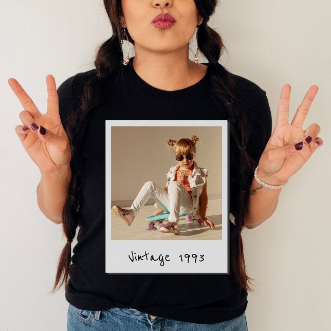 Camiseta Foto Vintage Personalizada E Aniversário Nostálgic (Criador carregado)