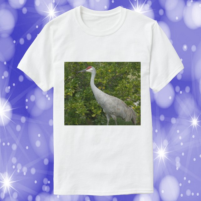 Camiseta Fotografia da natureza do pássaro de Sandhill Cran (A shirt with a photograph of a Sandhill Crane.)