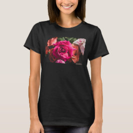 Camiseta Fotografia de Flor de Rosa Rosa Vibrante Floral