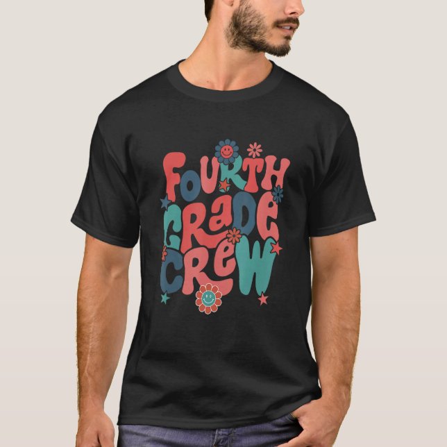 Camiseta Fourth 4th Grade Crew Retro Groovy First Day back  (Frente)