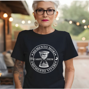 Camiseta Frase em Latim - Memento Mori Memento Vivere
