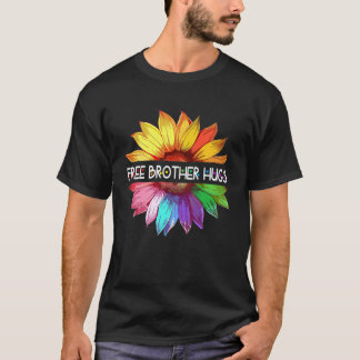 Camiseta Free Brother Hugs LGBTQ Orgulho LGBT Daisy Rainbow