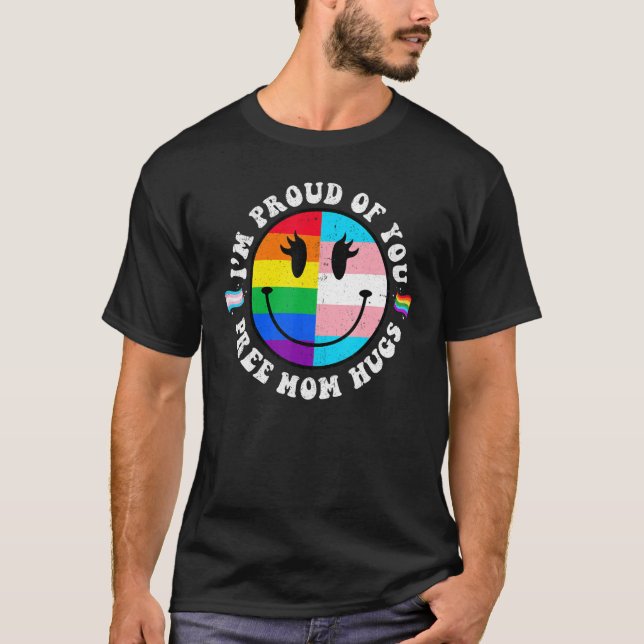 Camiseta Free Mom Hugs Groovy Hippie Face LGBT Rainbow Tran (Frente)