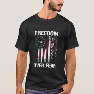 Camiseta Freedom Over Fear Vintage US American Flag 1776